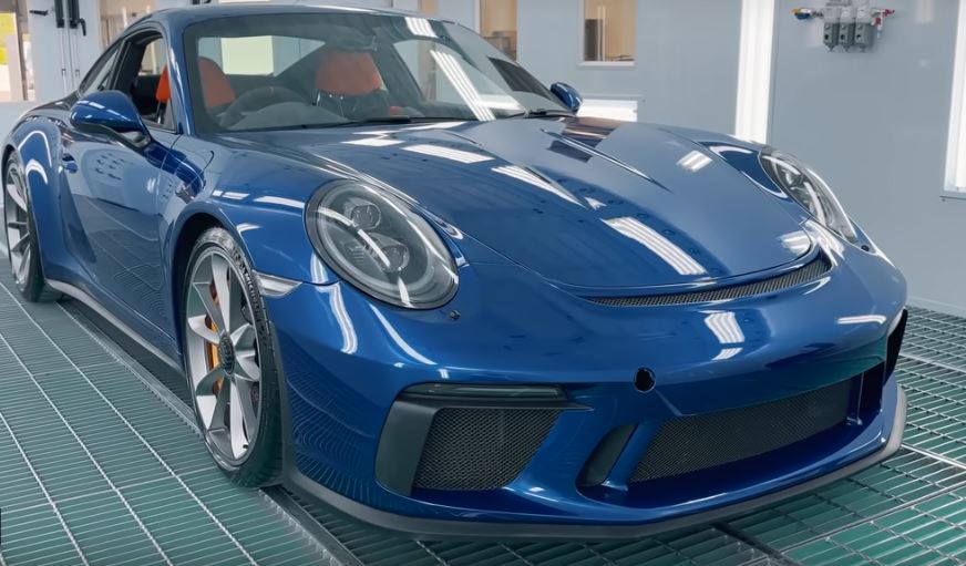 Peinture innovante sur Porsche 911 GT3 : Une finition amovible révolutionnaire