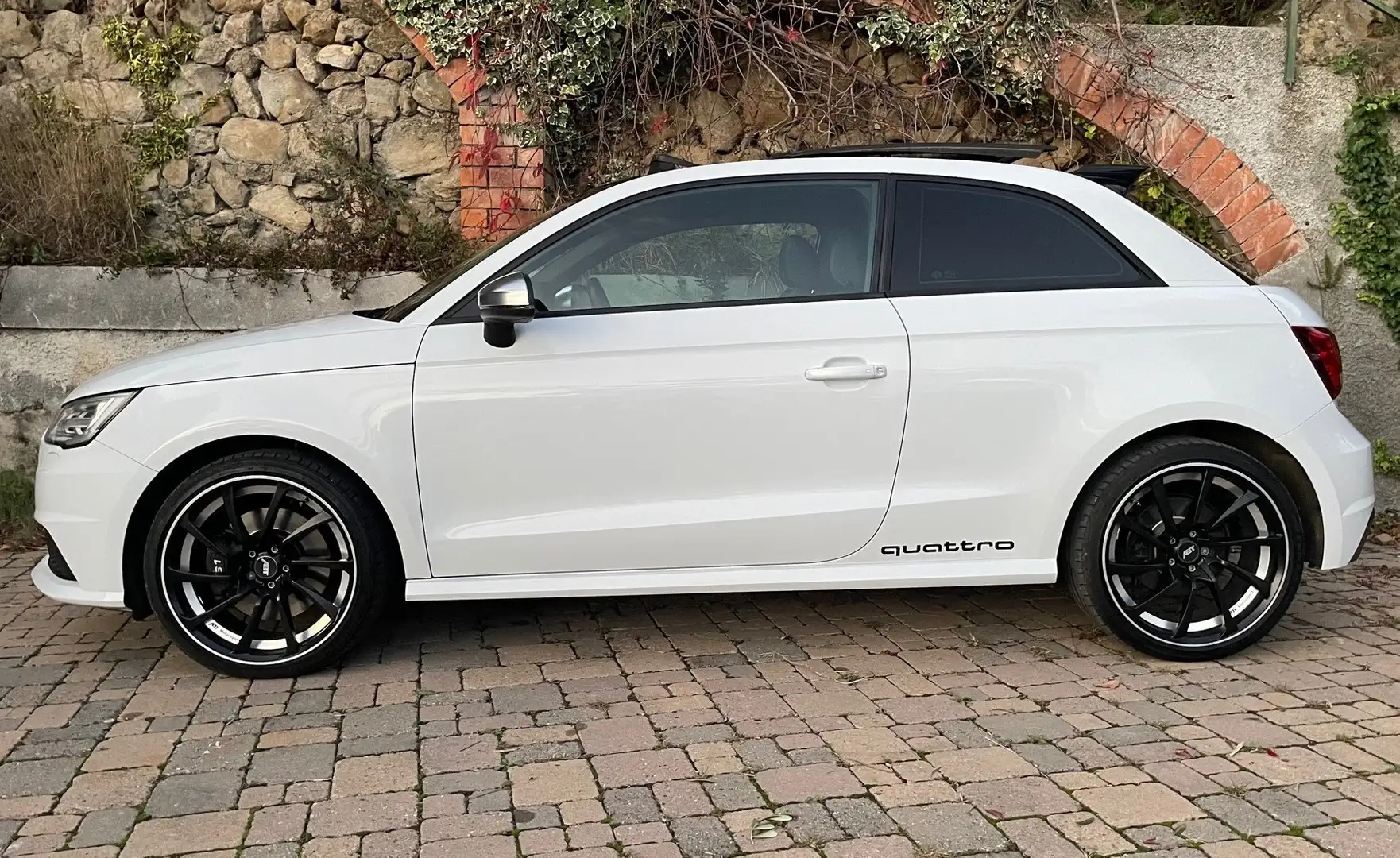 Audi S1