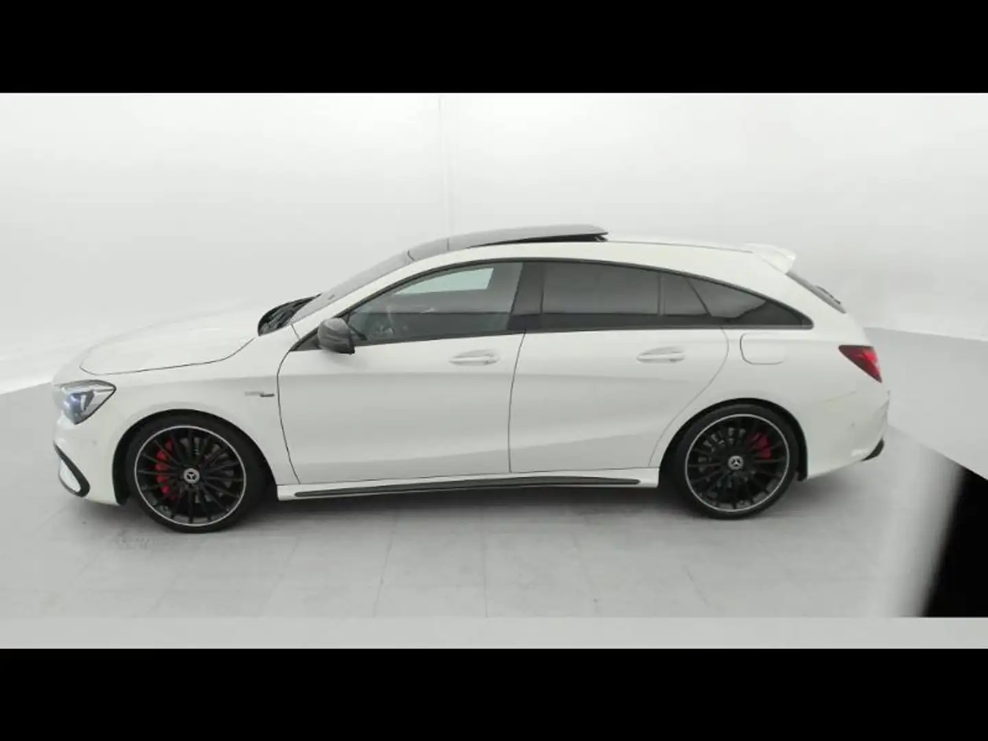 Mercedes-Benz CLA 45 AMG