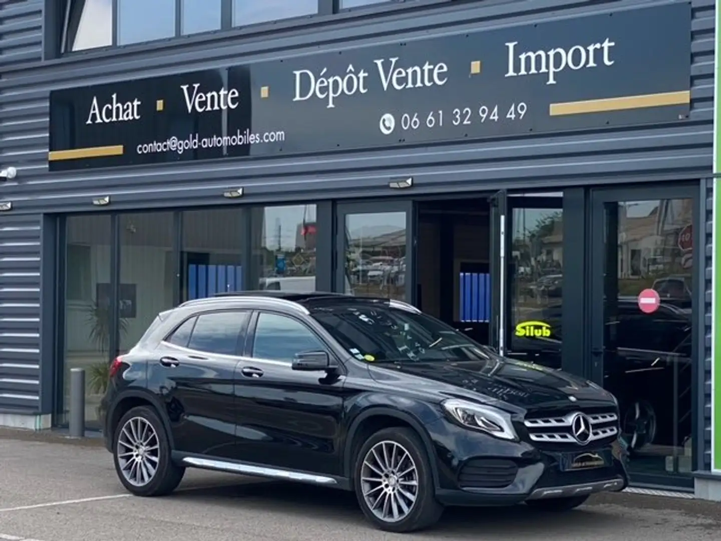 Mercedes-Benz GLA 220