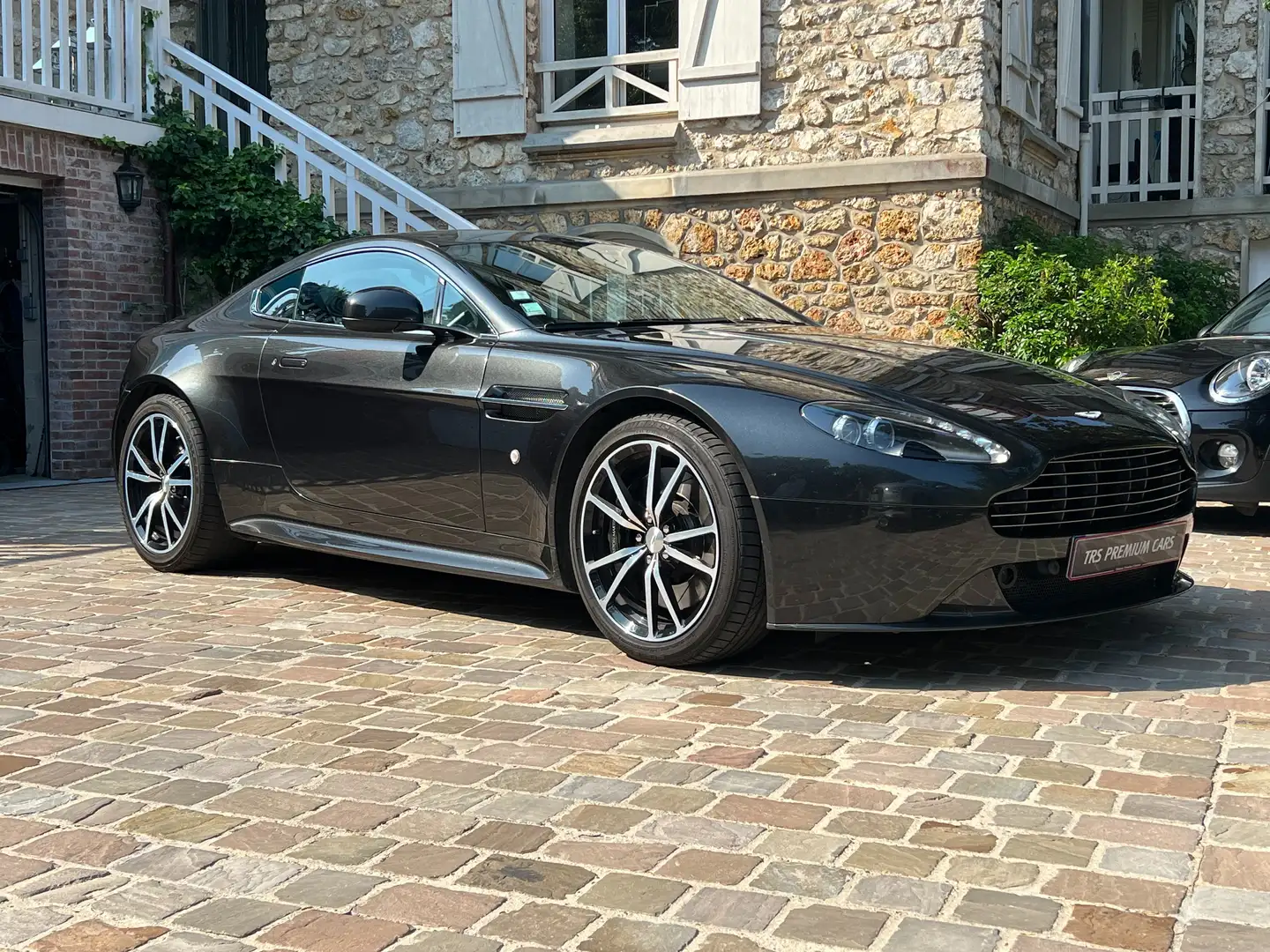 Aston Martin Vantage