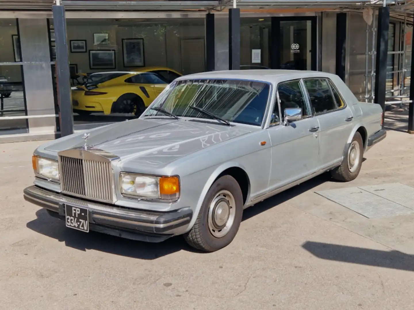 Rolls-Royce Silver Spirit