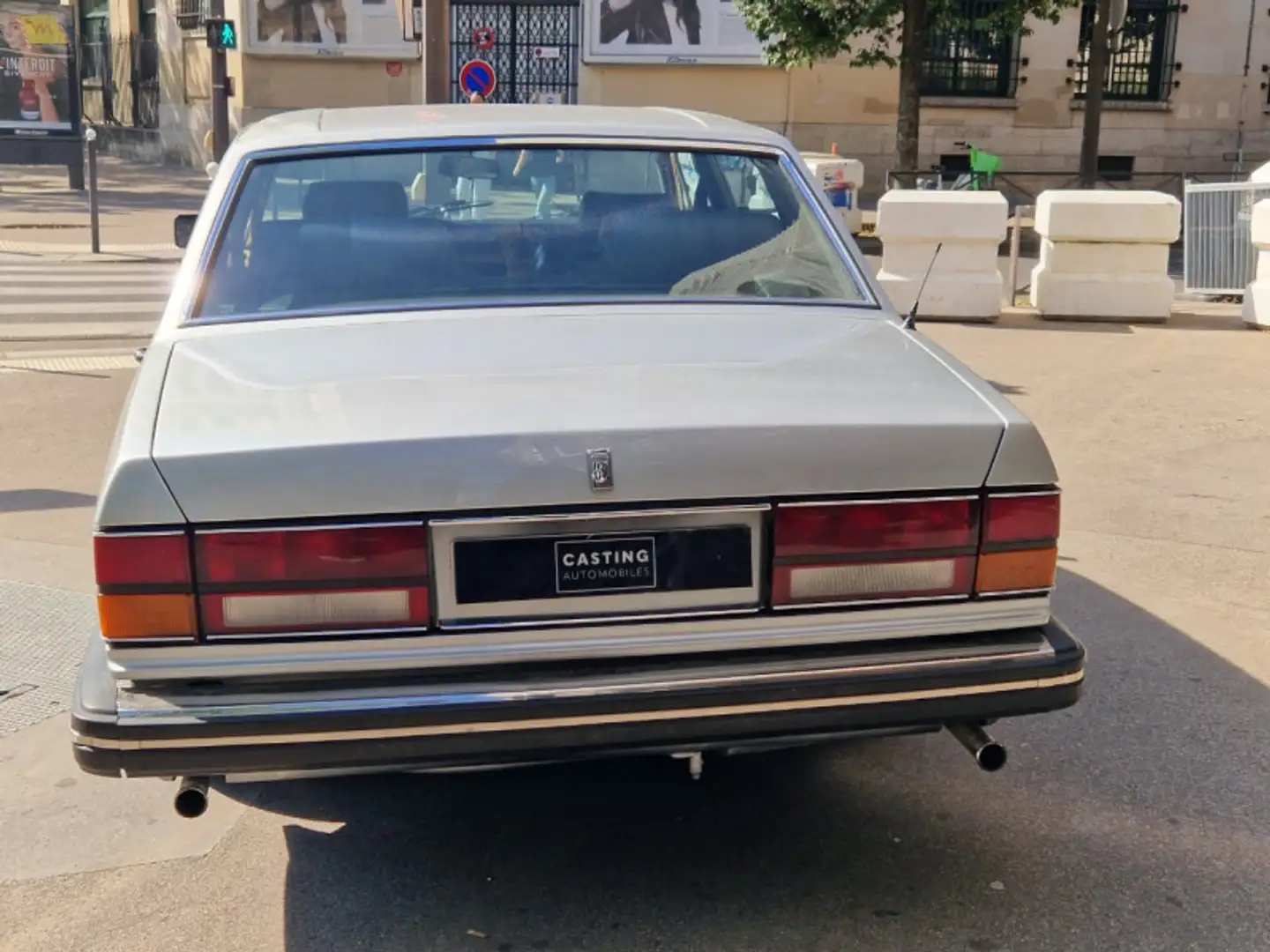 Rolls-Royce Silver Spirit