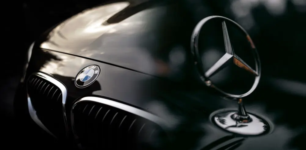 Les Mercedes se vendent moins que les BMW mais sont plus rentables