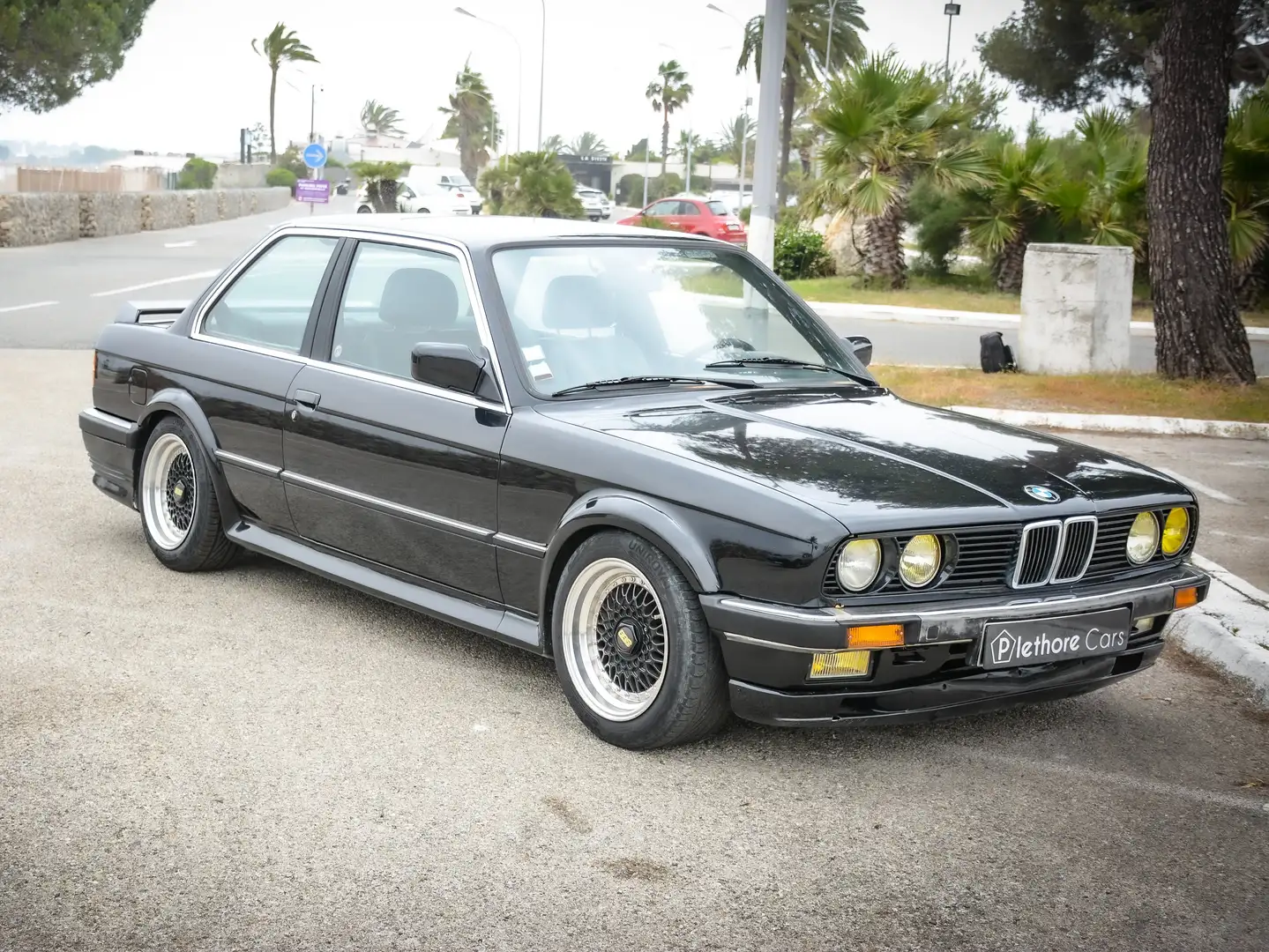 BMW 323