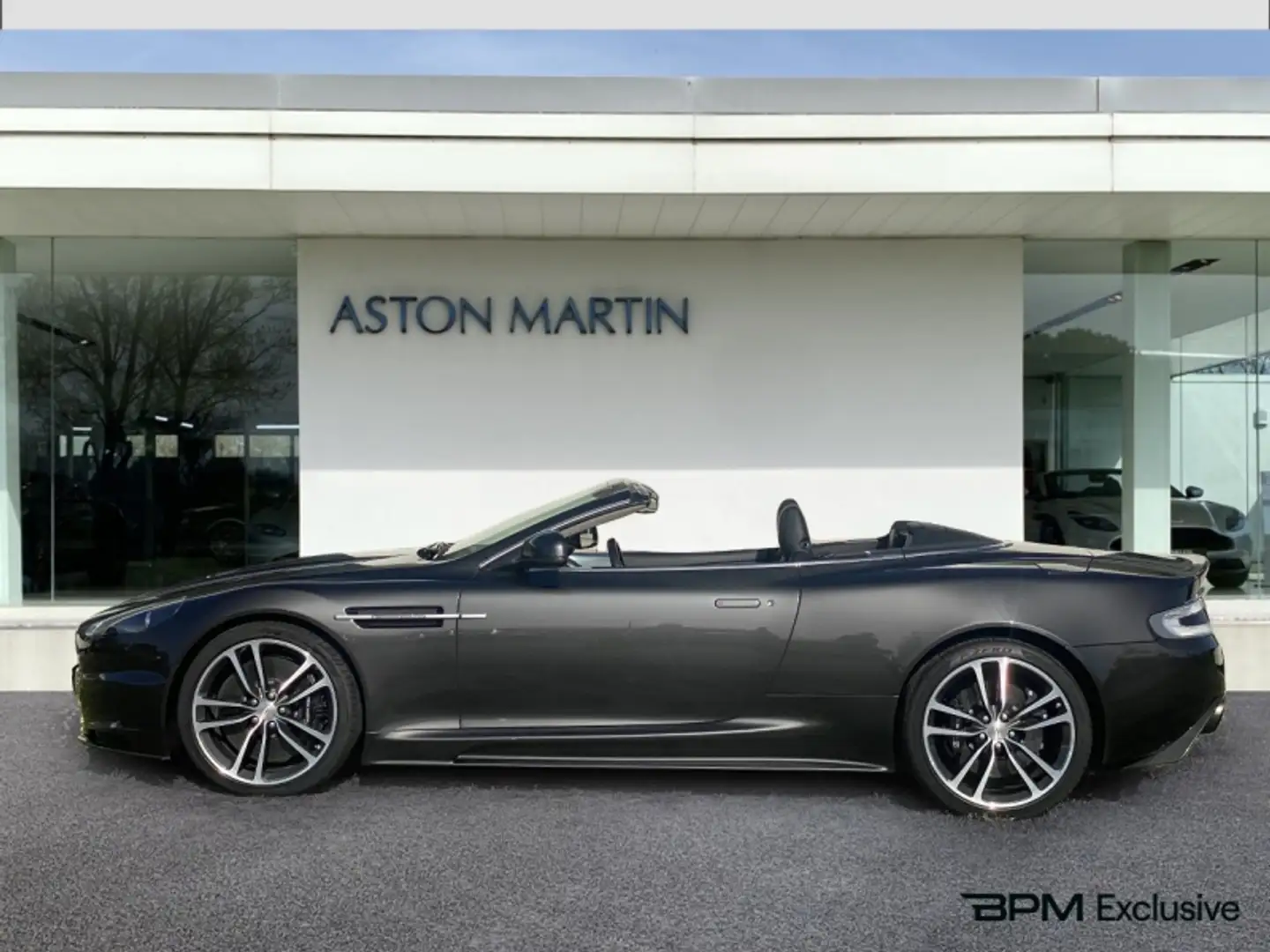 Aston Martin Volante