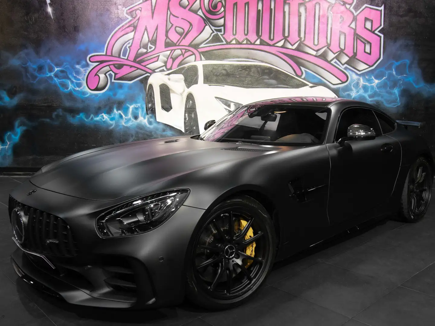 Mercedes-Benz AMG GT