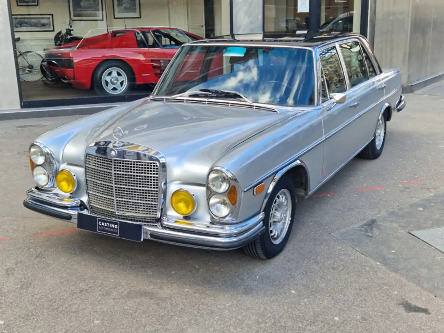 Mercedes-Benz 300