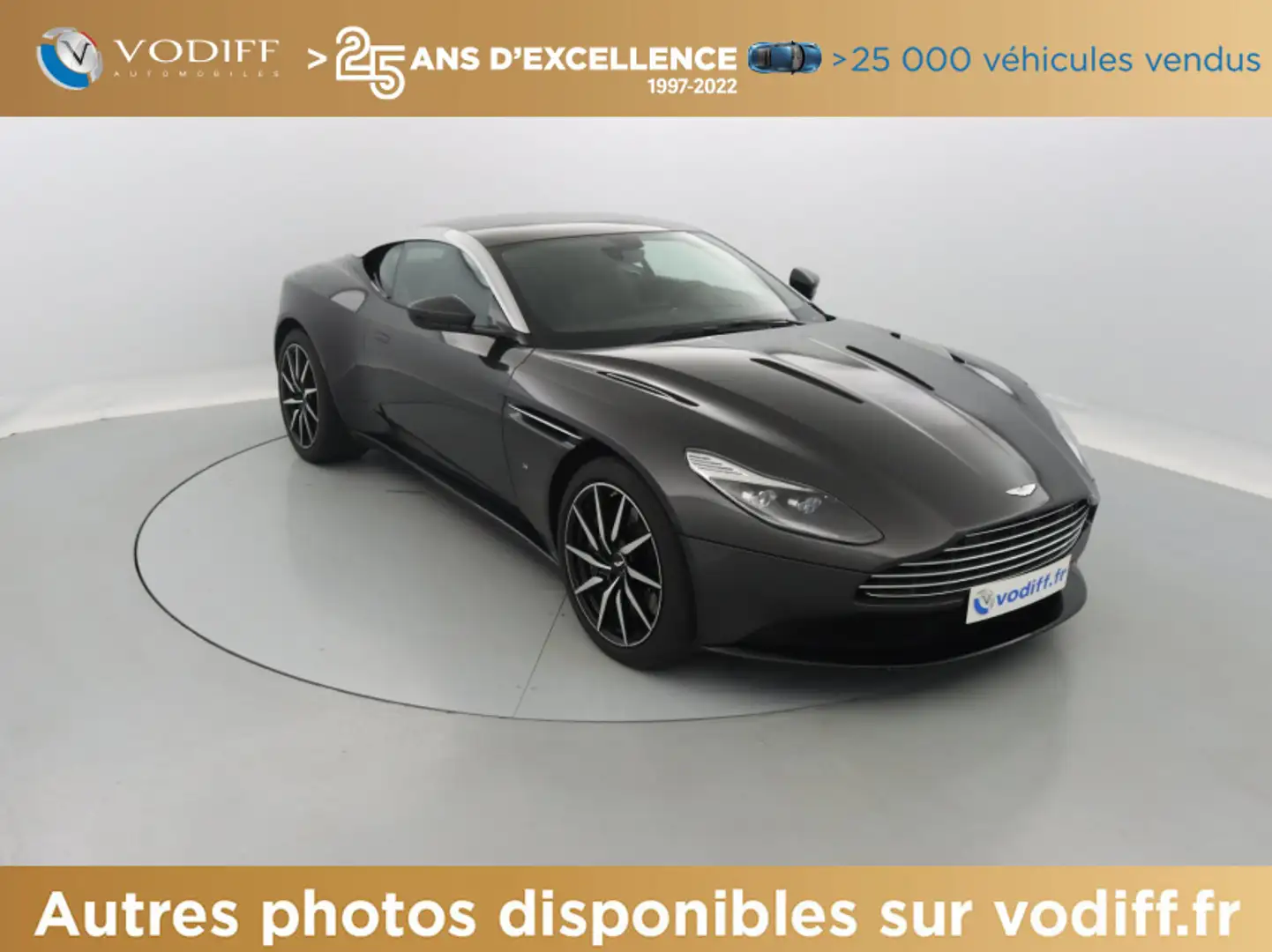 Aston Martin DB11