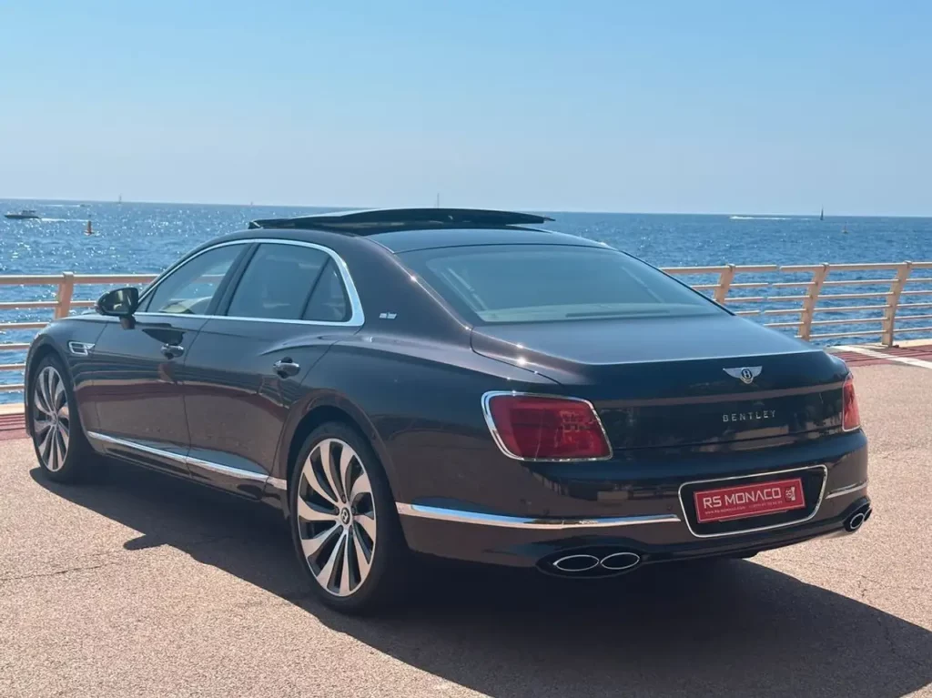 Bentley-Flying Spur - iii (3) 4.0 v8 550 bva