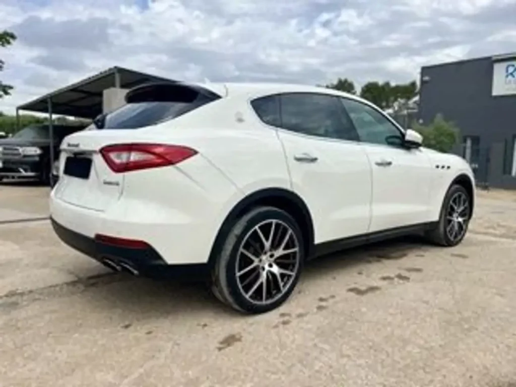 Maserati-Levante - MASERATI LEVANTE 430 CH S