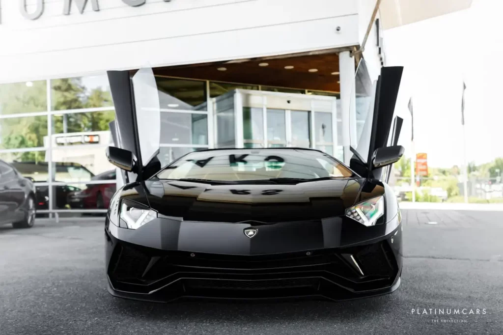 Lamborghini-Aventador - S LP740-4 6.5 V12 740 ch - Lift - Carbone