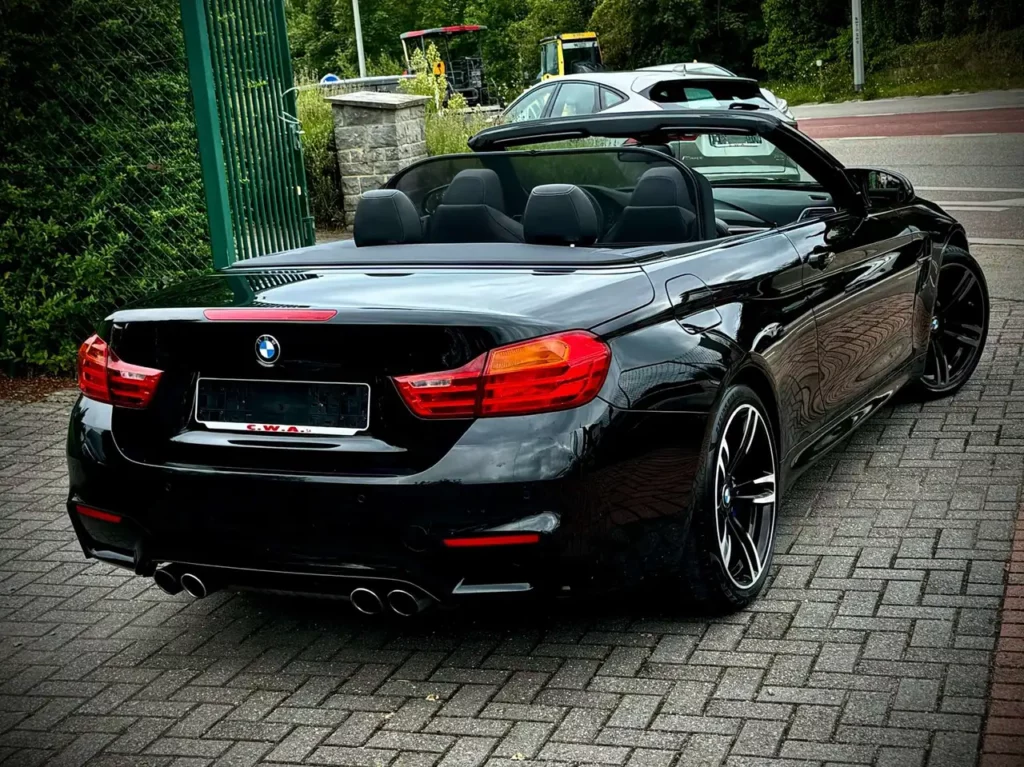 BMW-M4 - Cabrio 3.0 DKG Drivelogic