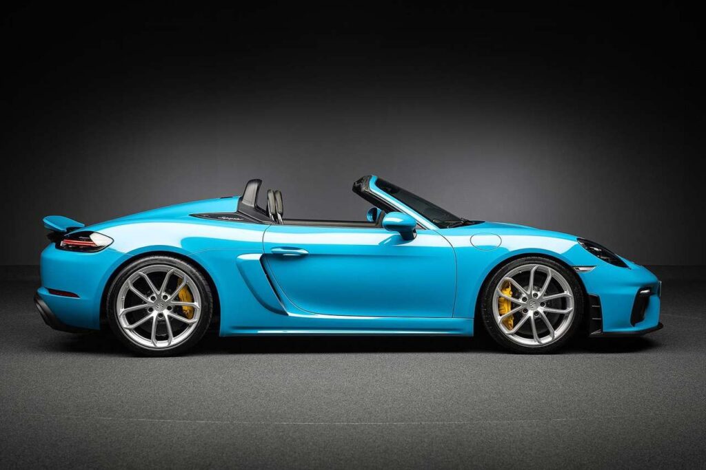 Porsche-718 Spyder - Boxster 4.0 420 ch - Carbone - Miami Blue