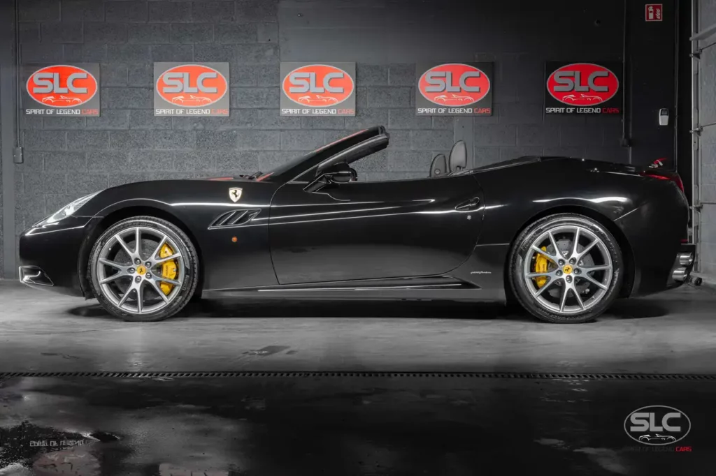 Ferrari-California - Full History - Carbon- Shields- Camera-Magneride