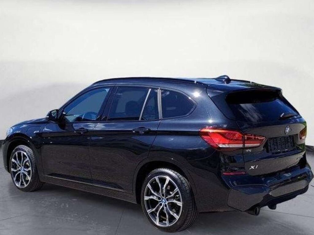 BMW-X1 - xDrive 25e 220 ch M Sport livré chez vous !