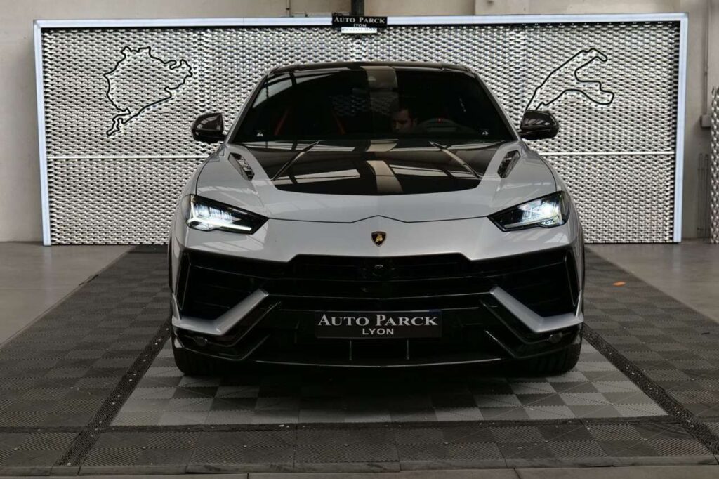 Lamborghini-Urus - 4.0 v8 666ch performante full options 1ere main fr