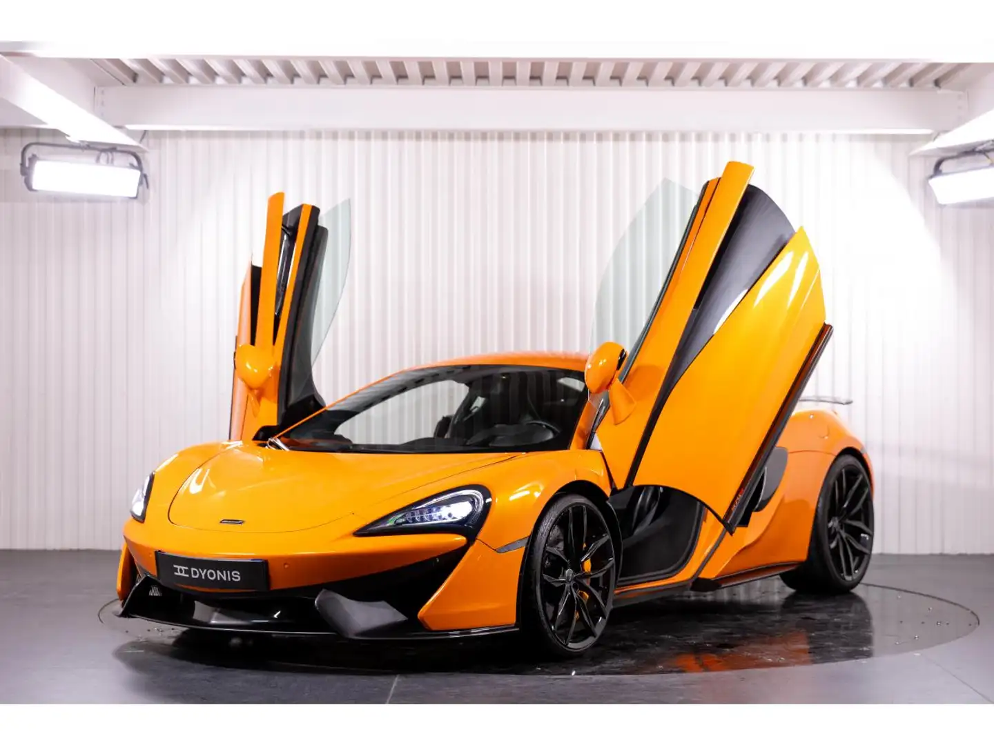 McLaren 570S