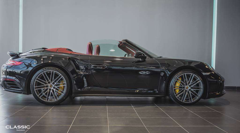 Porsche-911 - Turbo S Cabriolet