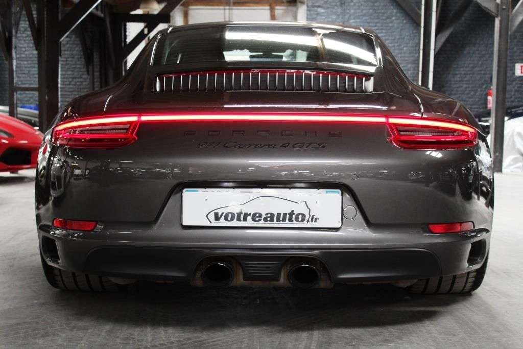 Porsche-911 - (991) (2) CARRERA 4 GTS PDK