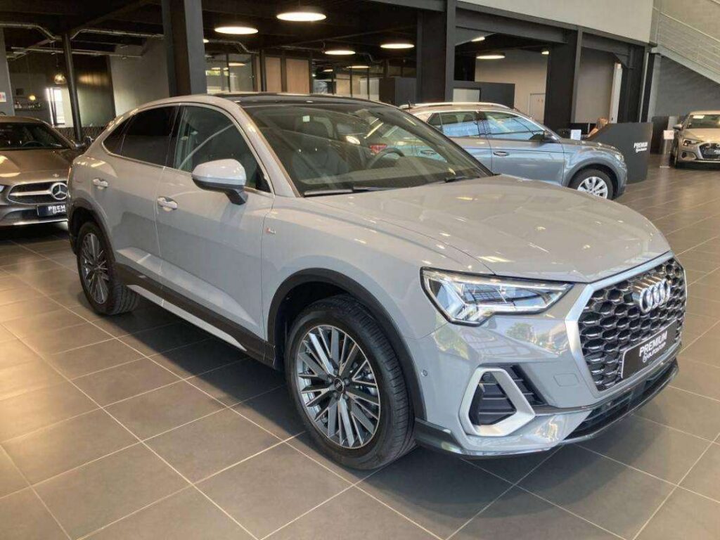 Audi-Q3 - 45 TFSIE 245 CH S tronic 6 S line