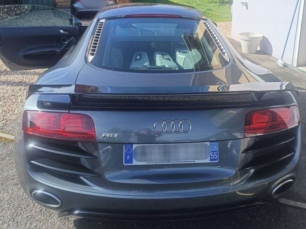 Audi-R8 - V10 5.2 FSI 525 Quattro R-Tronic